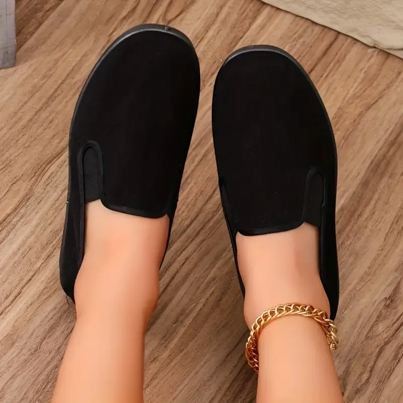 Unisex Lightweight & Comfortable Minimalist Style Slip-On Canvas Flat Shoes Daily Footwear