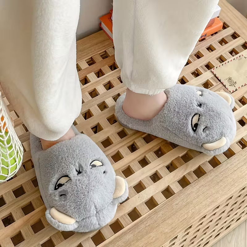 Women's Cozy Soft Plush Cartoon House Slippers Anti-Skid Slip-On Indoor Shoes
