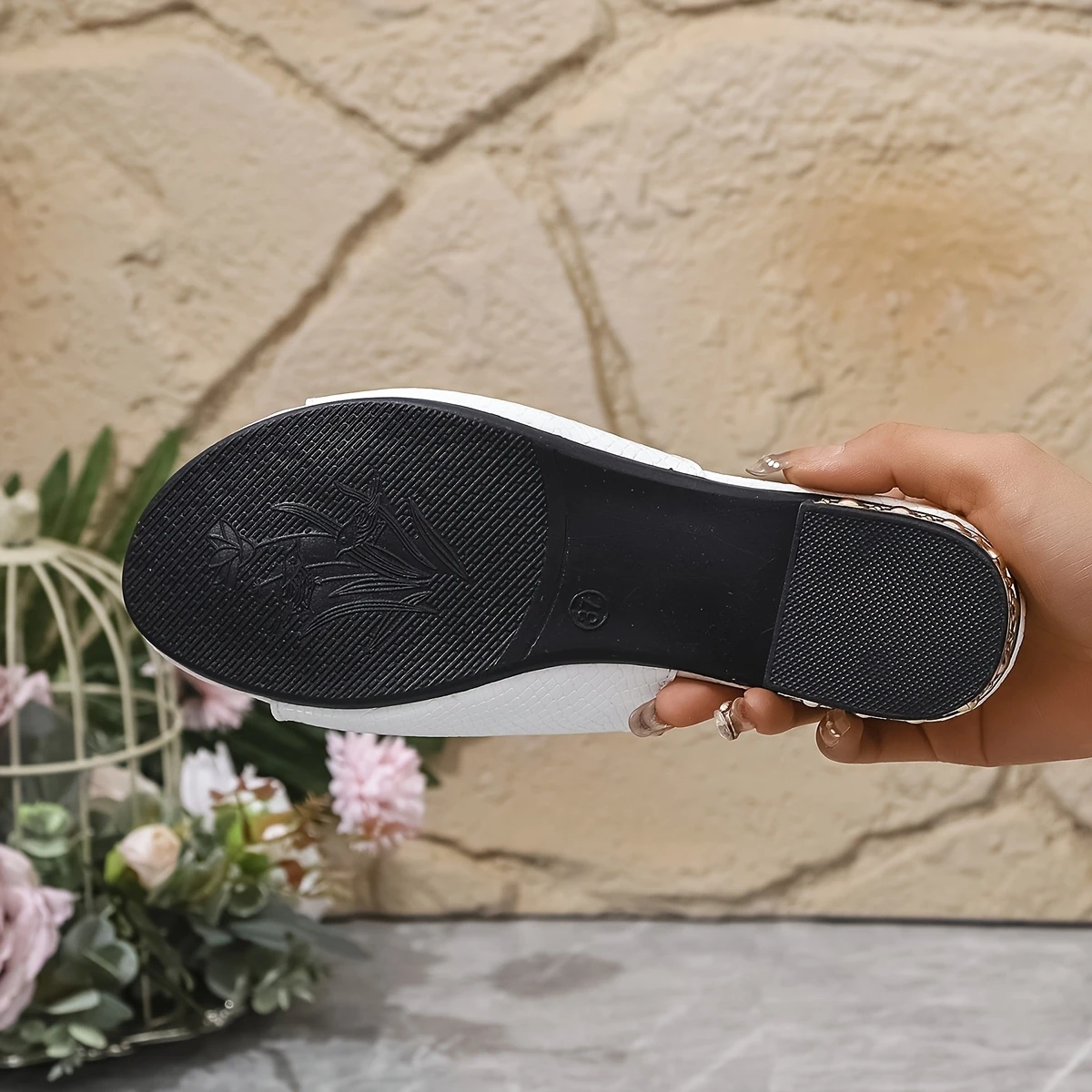 Women's Fashion and Comfortable Non-Slip Summer Chunky Heels Sandals