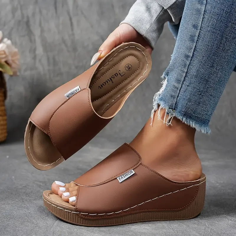 Women's Stylish Comfortable Arch Support Slip-On Sandals Outdoor Slippers