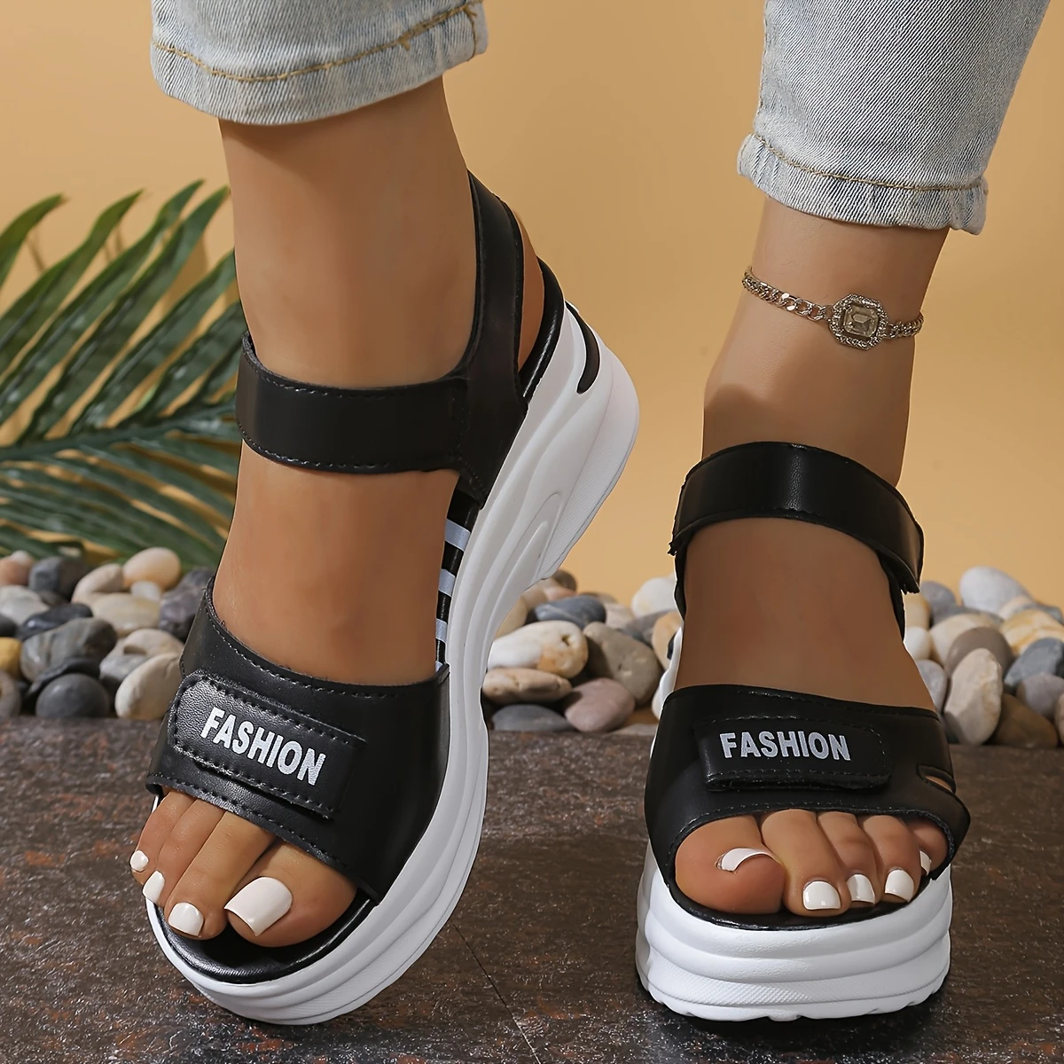 Summer New Casual Outdoor Fashionable Versatile Thick-Soled Wedge Beach Shoes