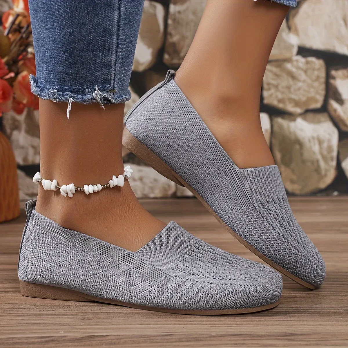 Women's Plus-Size Comfortable Wide-Fit Slip-on Shoes