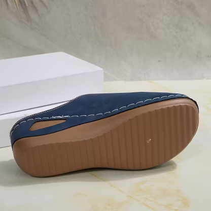 Women's Cozy Warm Cushioned Insole Winter Plush Slip-On Moccasin Slippers