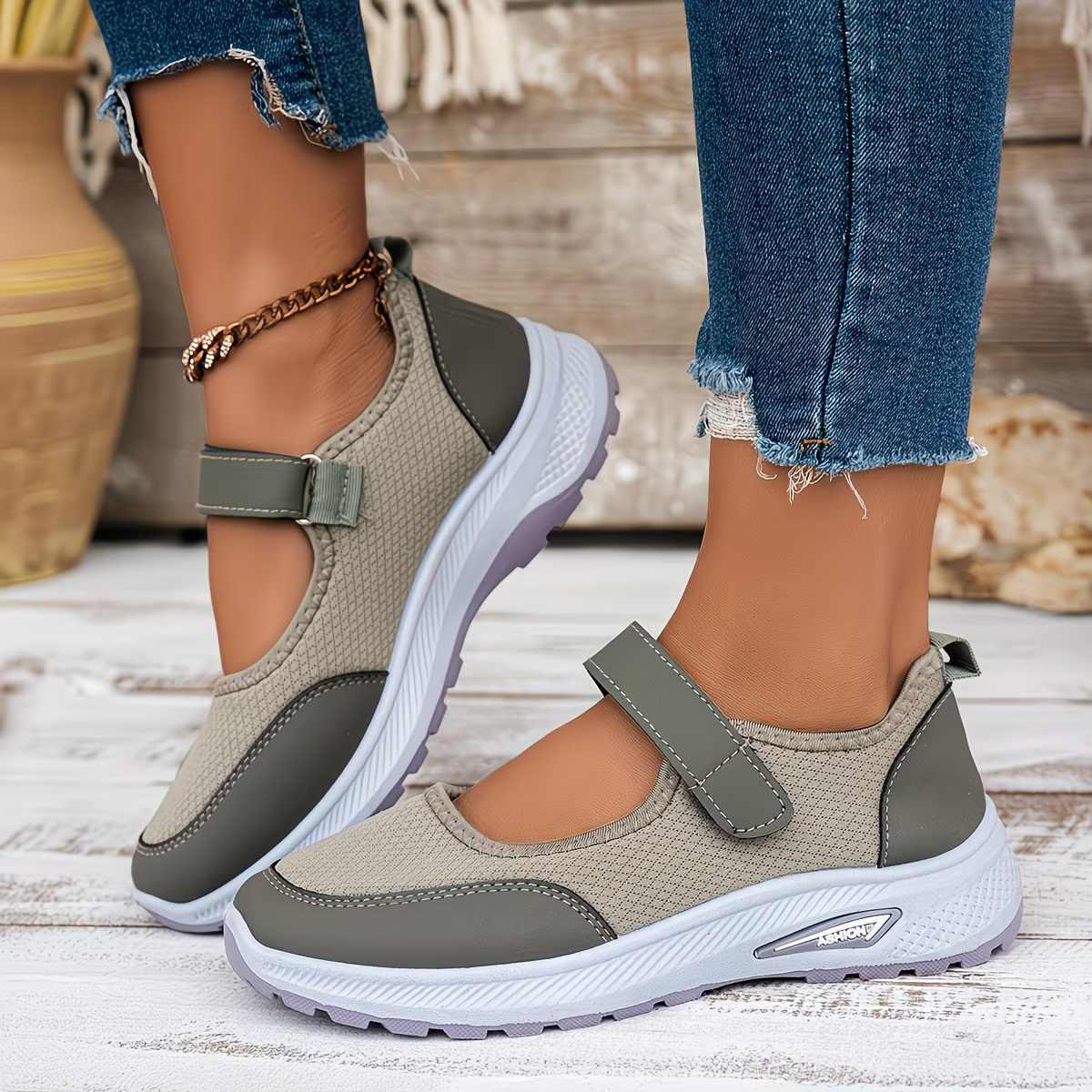 Women' Breathable Comfortable Slip-On Sneakers Driving/Lookout/Shopping Footwear for Casual Attire