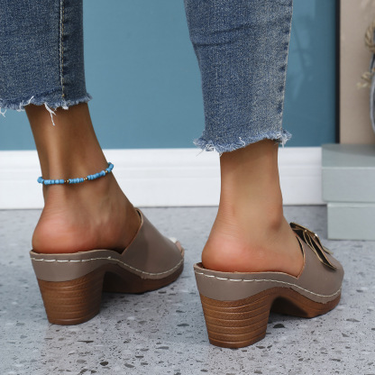 Women's Adjustable Width Chunky Heel Sandals