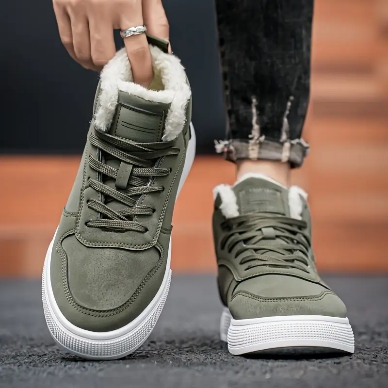 Men's Warm Comfortable Plush Lining Mid-Top Boots For Winter Outdoor Street Walking and Strolling