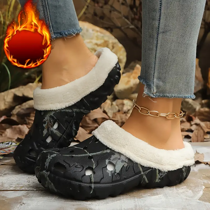 Unisex Comfortable & Warm Winter Camouflage Print Non-Slip Indoor/Outdoor Slip-On Shoes with Plush Lining