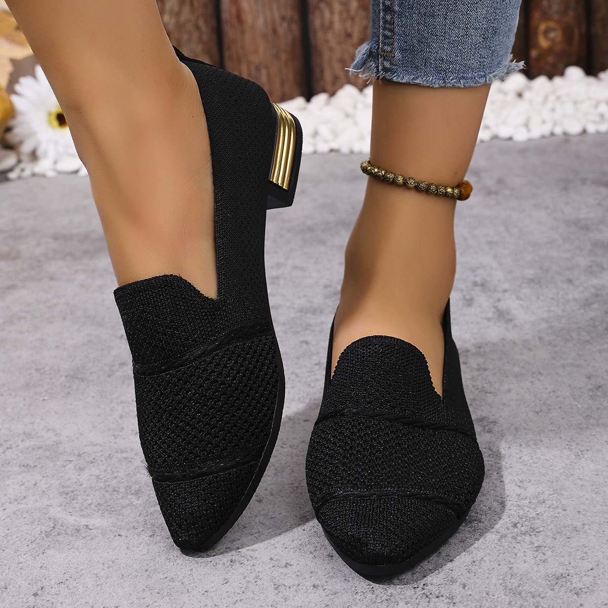 Women's Fashion Breathable Knit Slip-On Shoes