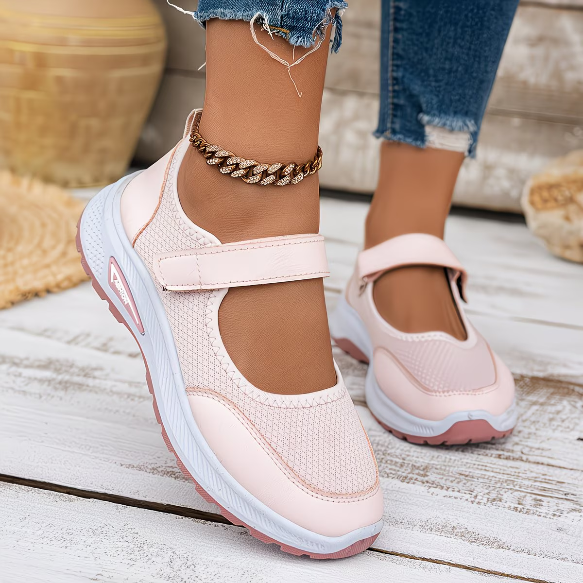Women' Breathable Comfortable Slip-On Sneakers Driving/Lookout/Shopping Footwear for Casual Attire
