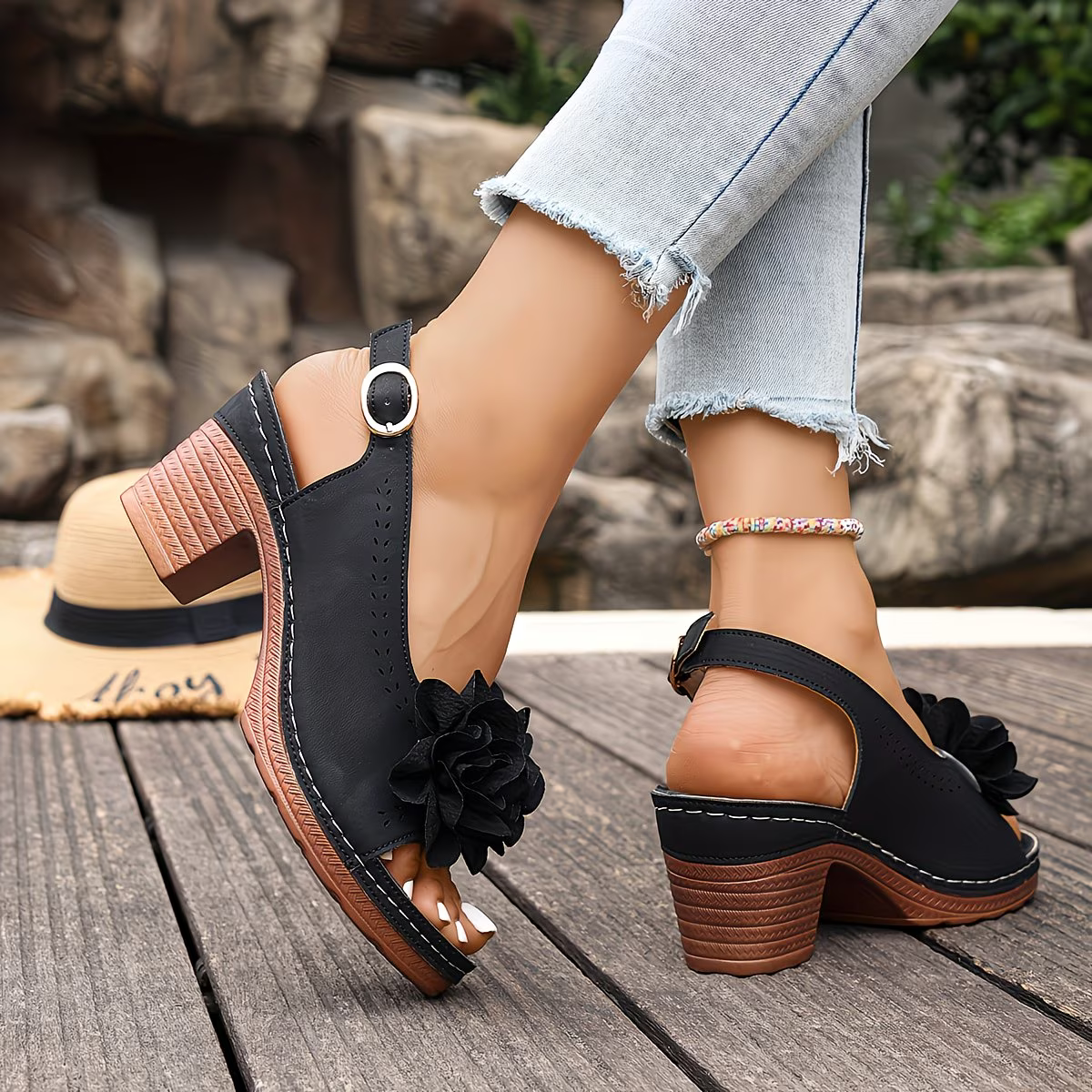 Women's Stylish Elegant Versatile Flower Chunky Heel Sandals