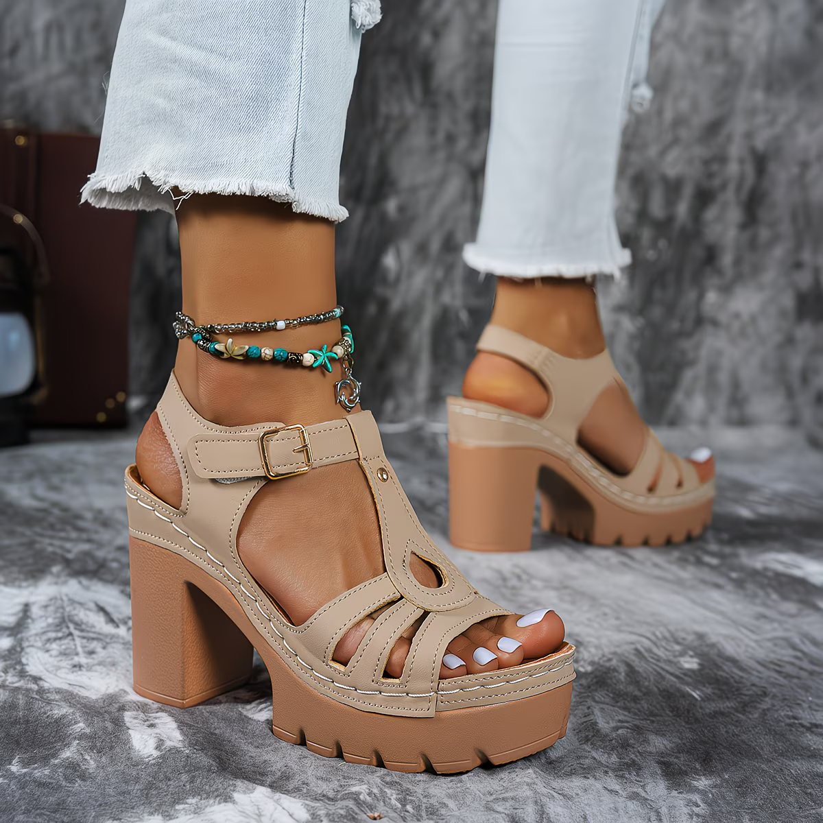 New Ethnic Style Vintage Hook-and-loop Fastener Thick Heel Roman Sandals for Women