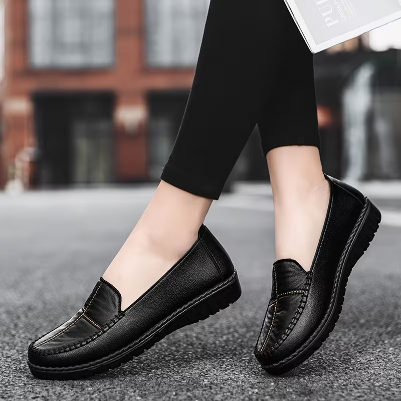 Women's Comfortable Slip-On Leather Loafers Flat Shoes for Daily Walking