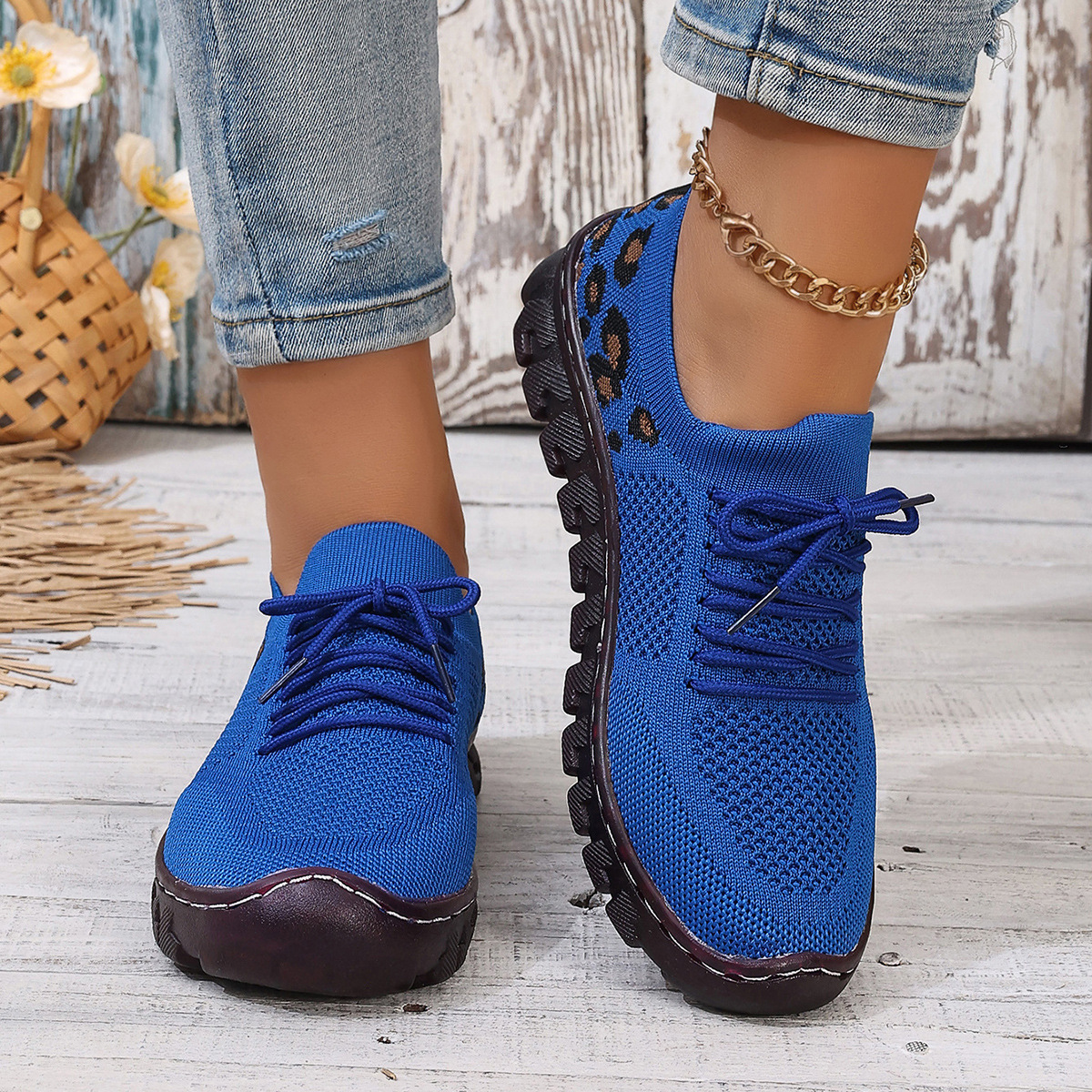 Women's Lightweight and Breathable Slip-On Sneakers