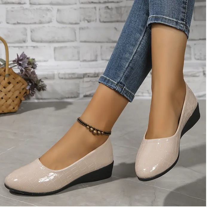 Women's Comfortable Arch Support Wedge Slip-On Shoes