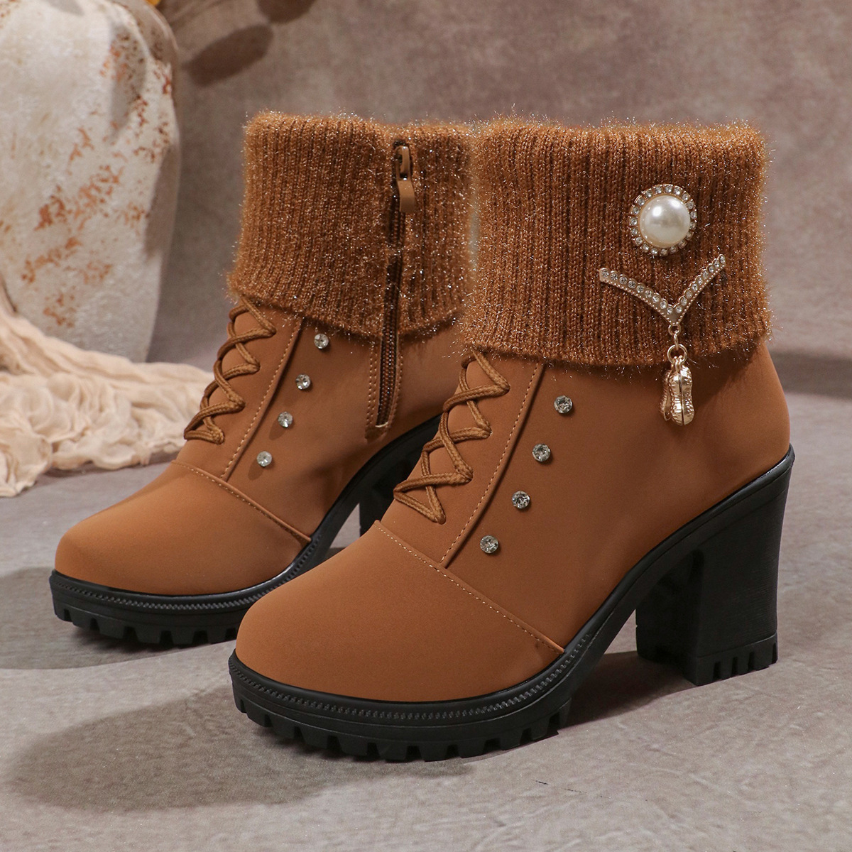 Women's Fashionable Rhinestone Fleece Lining Waterproof and Non-slip Chunky-heeled Boots