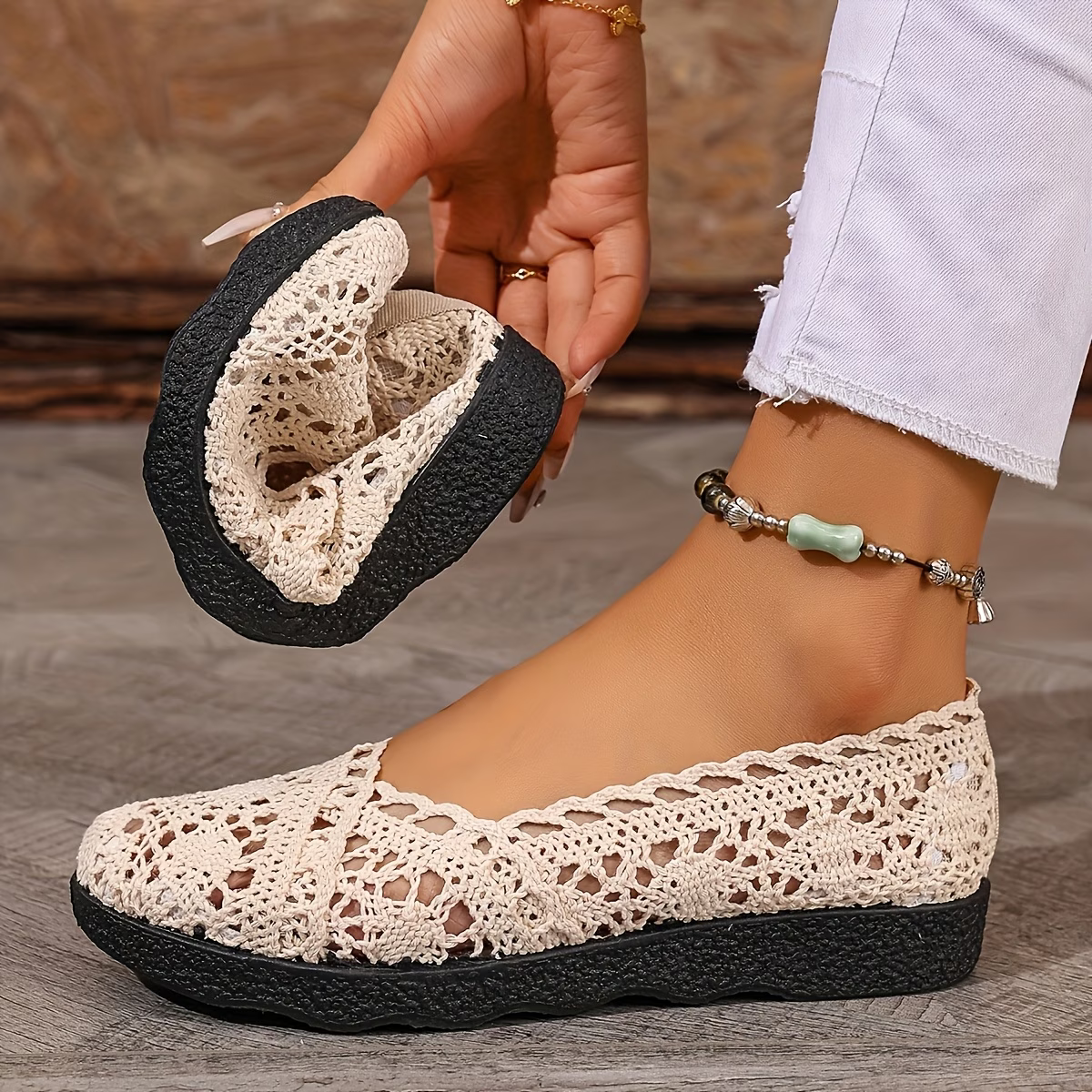 Women's Stylish Breathable Hollow Slip-On Shoes Flat Shoes