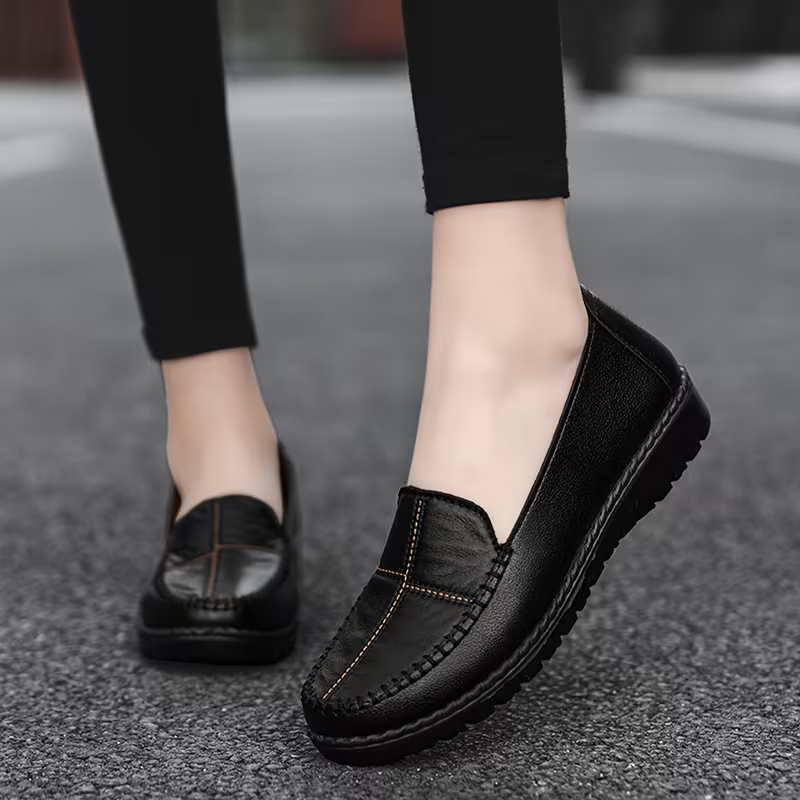 Women's Comfortable Slip-On Leather Loafers Flat Shoes for Daily Walking