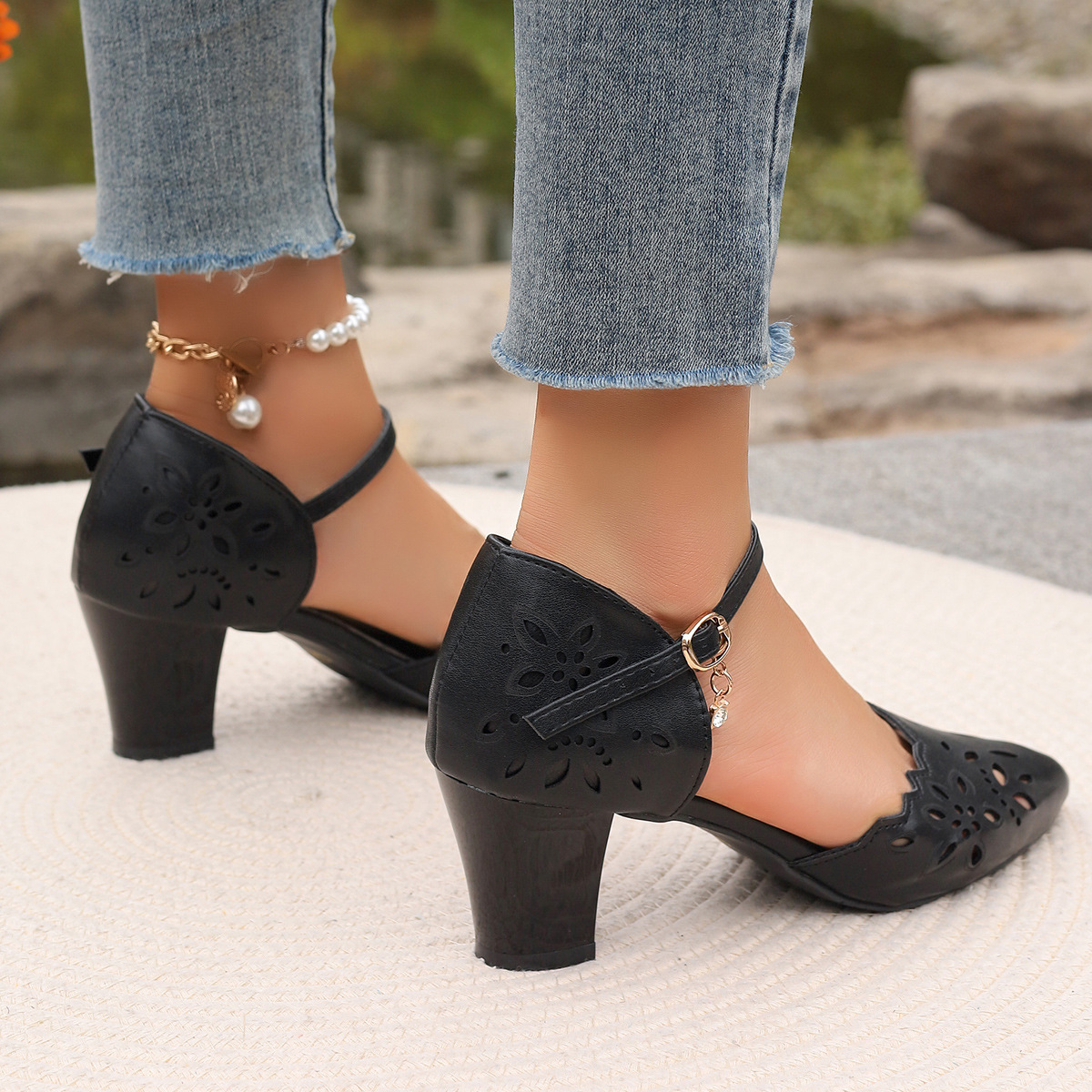 Women's Fashion and Breathable Versatile Mid-heel Sandals