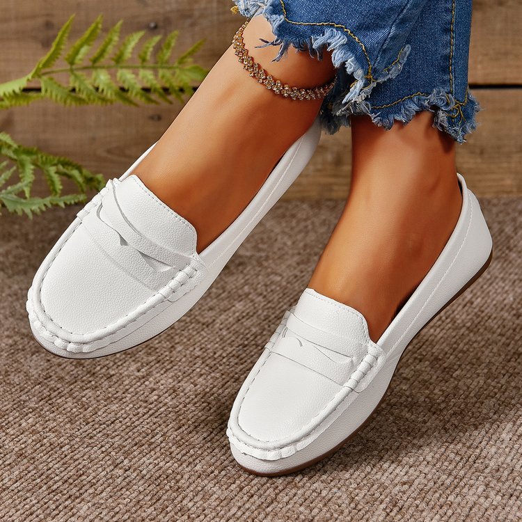 Women's Soft and Comfortable Flats Loafers Slip-On Shoes