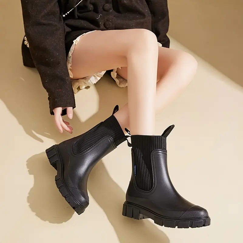 Women's Comfortable and Slip-Resistant Chelsea Rain Boots Versatile Outdoor Footwear
