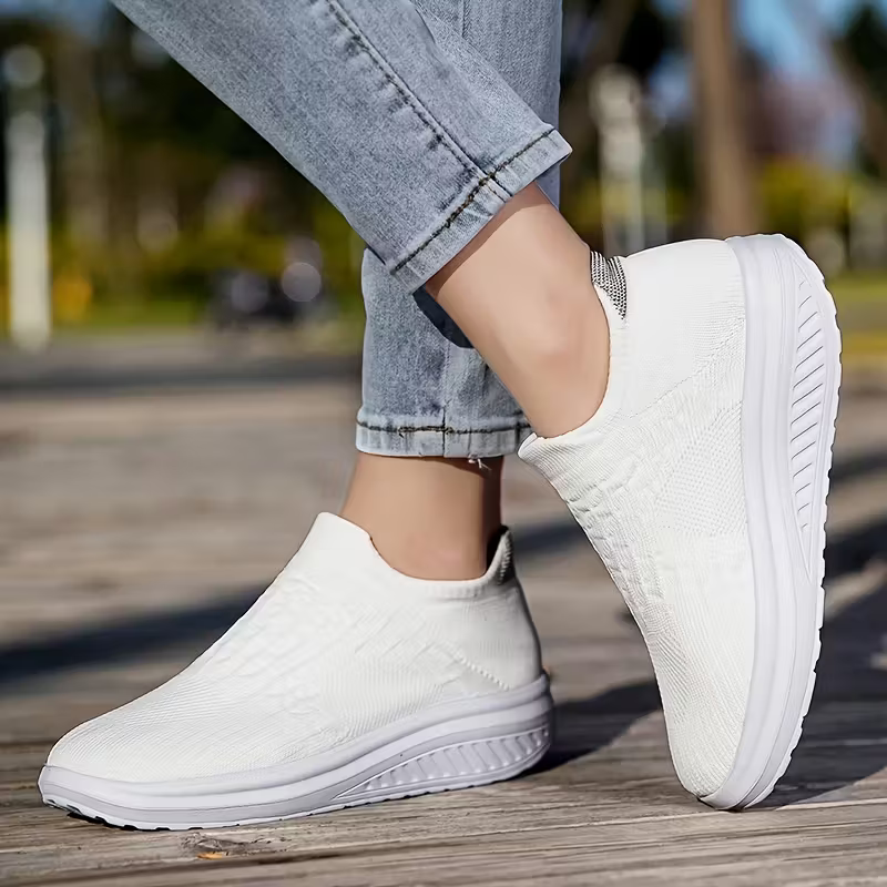 Women's Breathable & Lightweight Knit Non-Slip Slip-On Sneakers Walking Shoes
