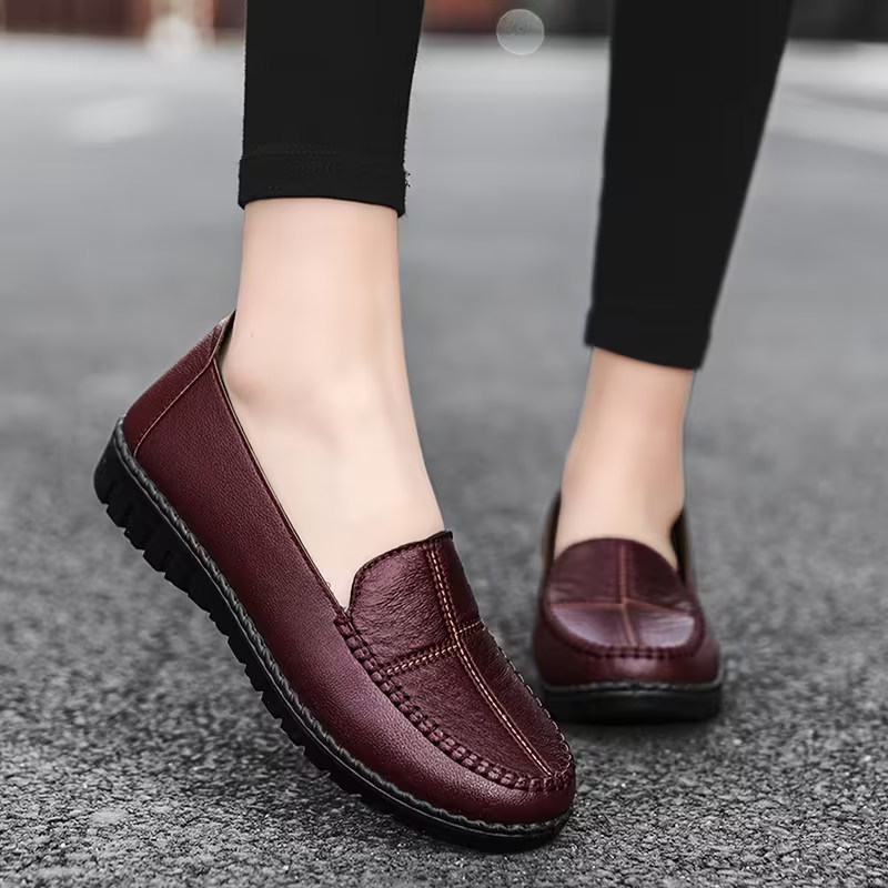 Women's Comfortable Slip-On Leather Loafers Flat Shoes for Daily Walking