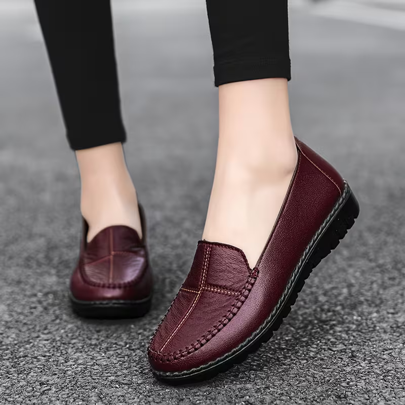 Women's Comfortable Slip-On Leather Loafers Flat Shoes for Daily Walking