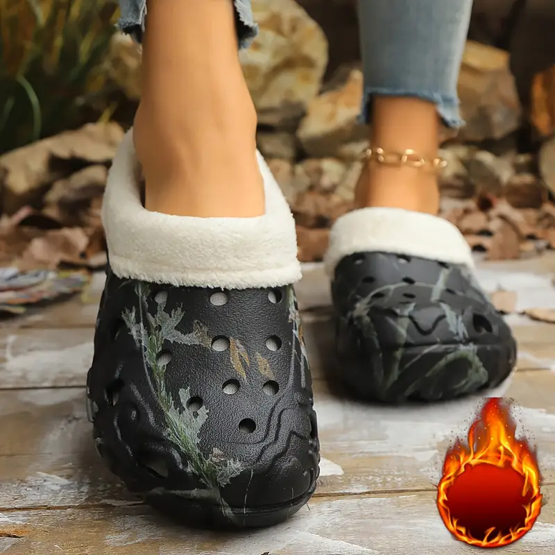 Unisex Comfortable & Warm Winter Camouflage Print Non-Slip Indoor/Outdoor Slip-On Shoes with Plush Lining