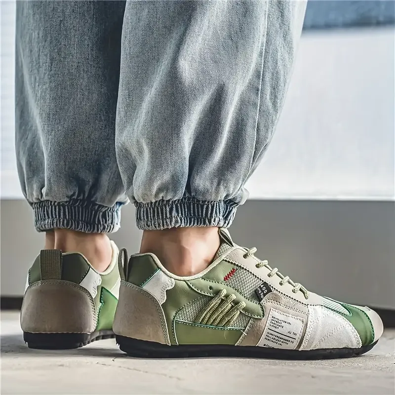 Men's Stylish Contrasting Designs Breathable Comfortable Non-Slip Sneakers 