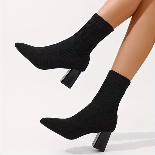 Women's Comfy Chunky Heel Solid Color Knitted Boots