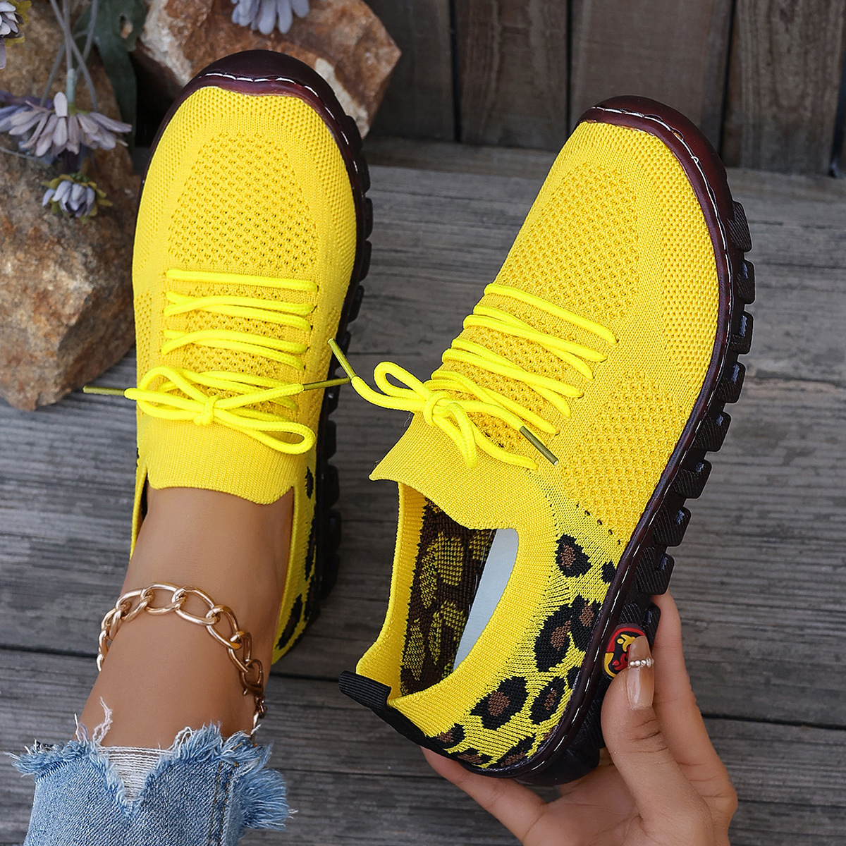 Women's Lightweight and Breathable Slip-On Sneakers