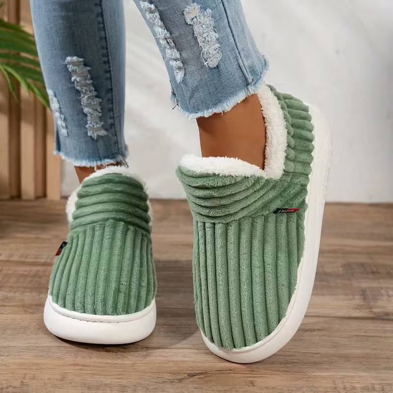 Unisex Cozy & Warm Winter Slippers Slip-On Indoor/Outdoor House Shoes
