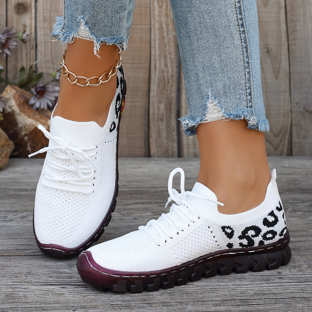 Women's Lightweight and Breathable Slip-On Sneakers