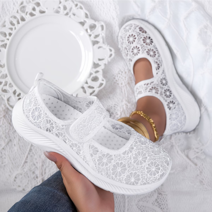 Women's Plus-Size Lace-Pattern Walking Shoes Wide-Toe Barefoot Sneakers Sandals