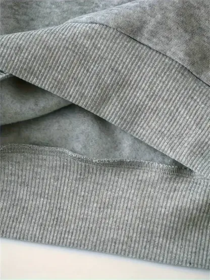 Women's Cozy Highland Cow Long Sleeve Hoodie Pullover Casual Wear for Everyday