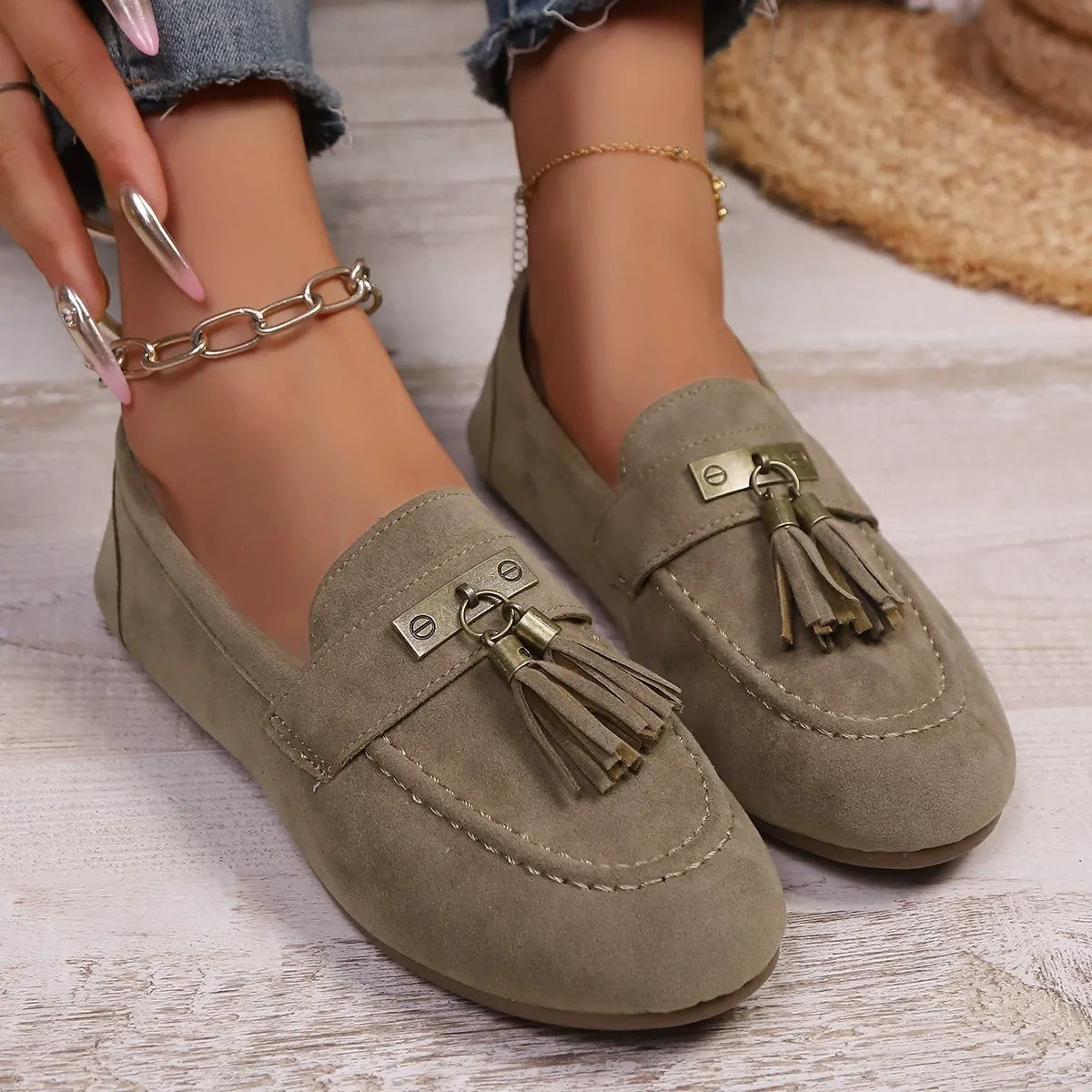 Women's Tassel Flat Loafers Slip-On Walking Shoes