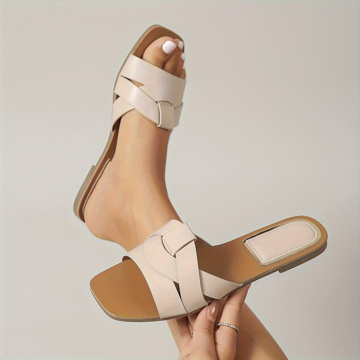 Women's Lightweight & Stylish Crisscross Strap Non-Slip Flat Slides Sandals