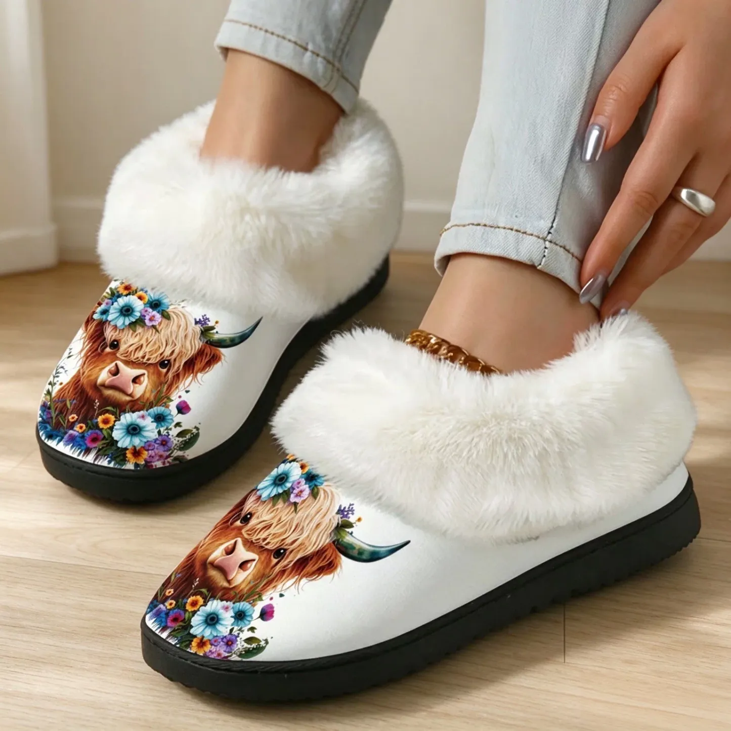 Women's Highland Cow Floral Cosy Furry Slippers Indoor/Outdoor Shoes