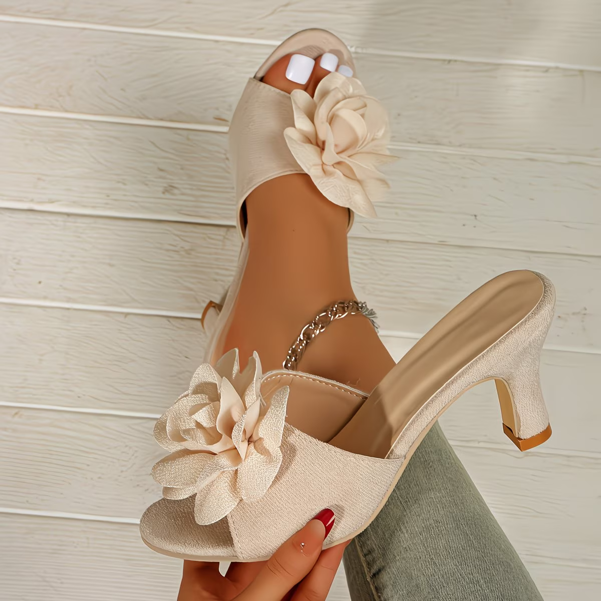 Women's  Fashion & Comfortable Flower Design Slip-On Sandals