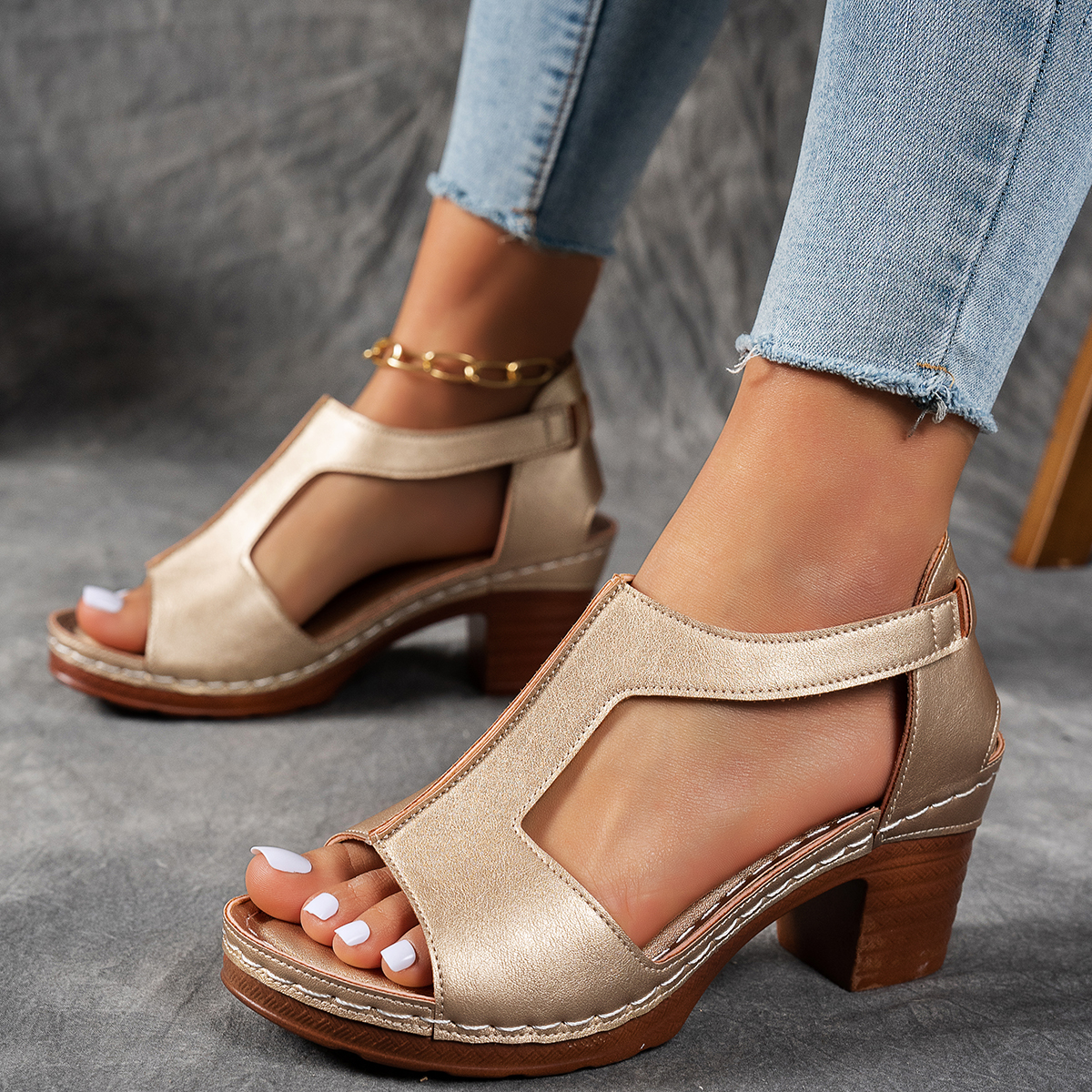 Women's Fashion Non-Slip Thick Wedge Sandals