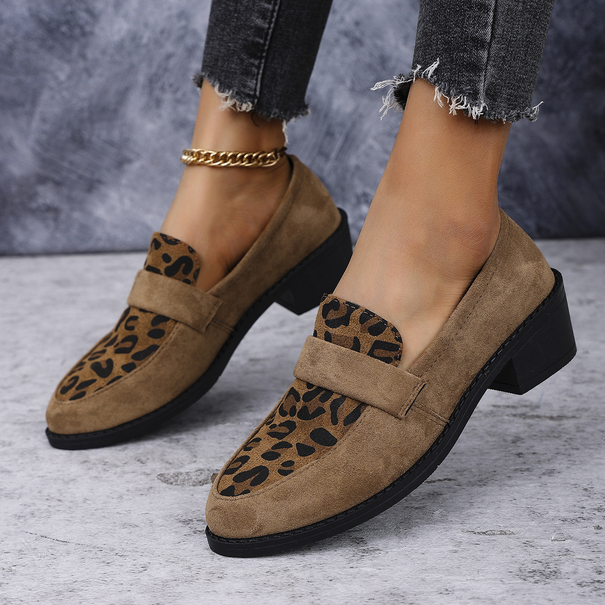 Women's Elegant & Comfortable Suede Leopard Print Slip-on Shoes