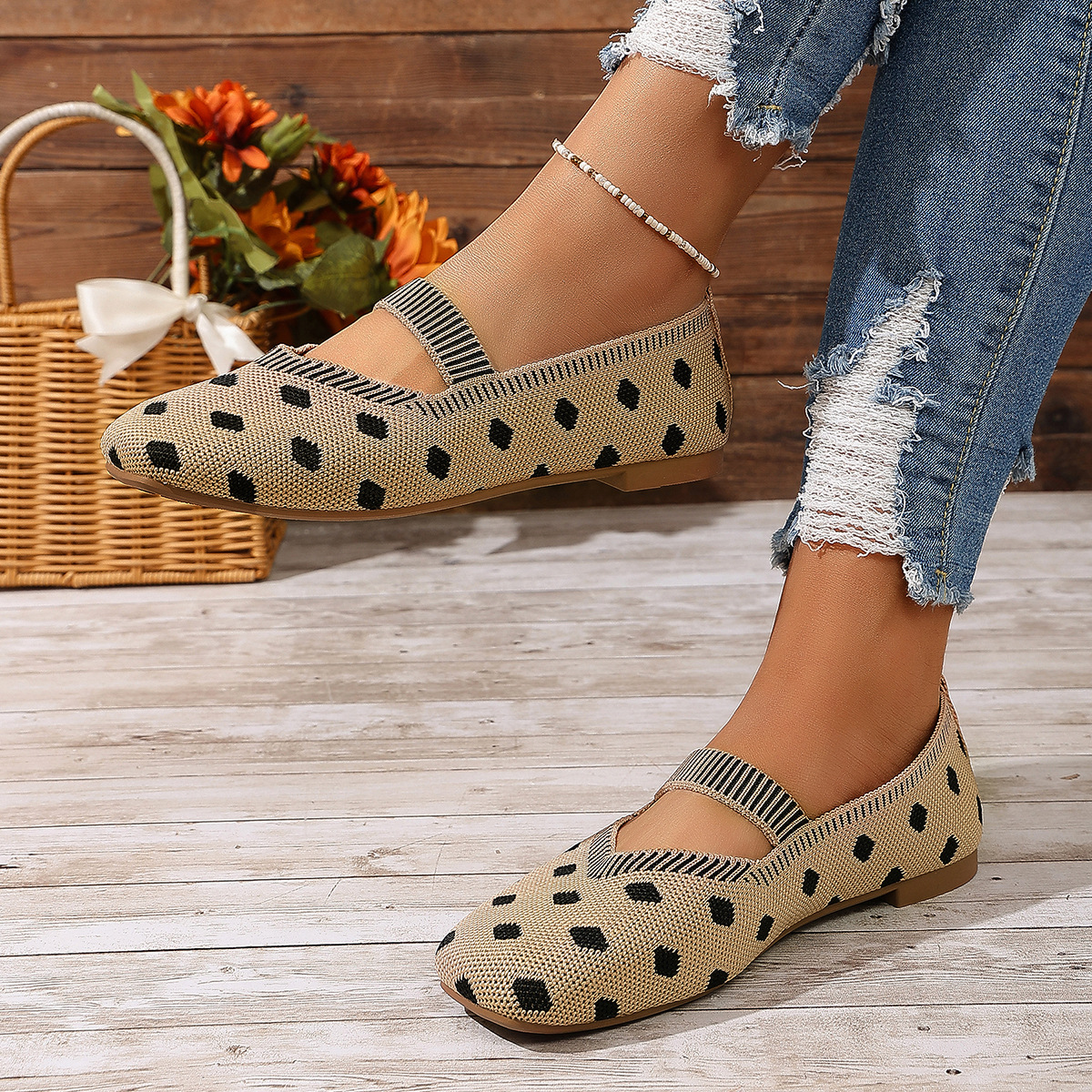 Women’s Polka Dot Mary Jane Flat Shoes