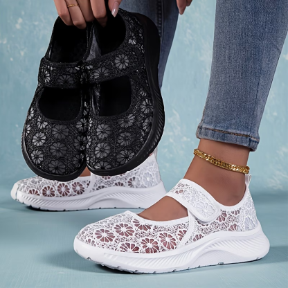 Women's Plus-Size Lace-Pattern Walking Shoes Wide-Toe Barefoot Sneakers Sandals