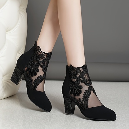 Women's Fashion Floral Lace Versatile Chunky Boots