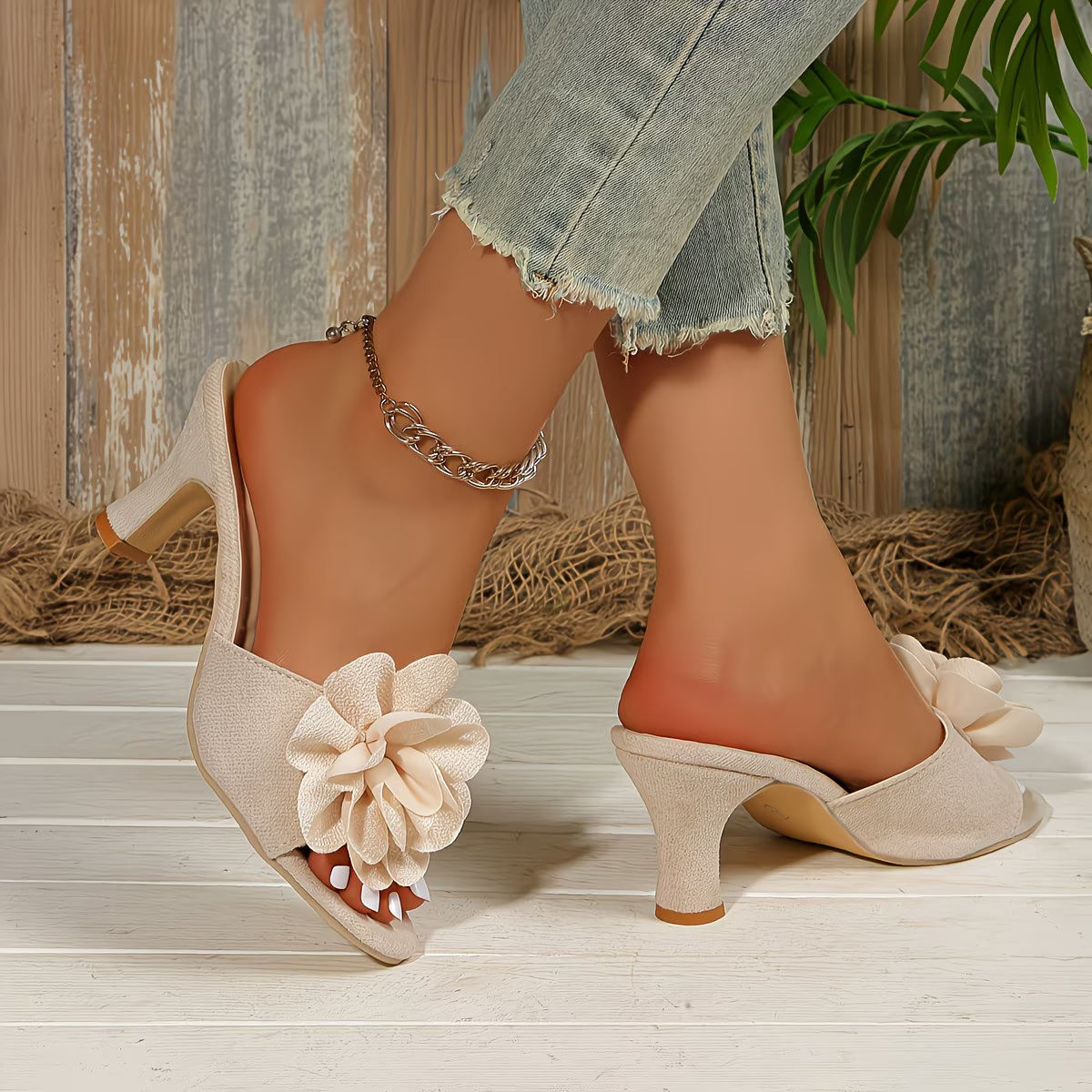 Women's  Fashion & Comfortable Flower Design Slip-On Sandals