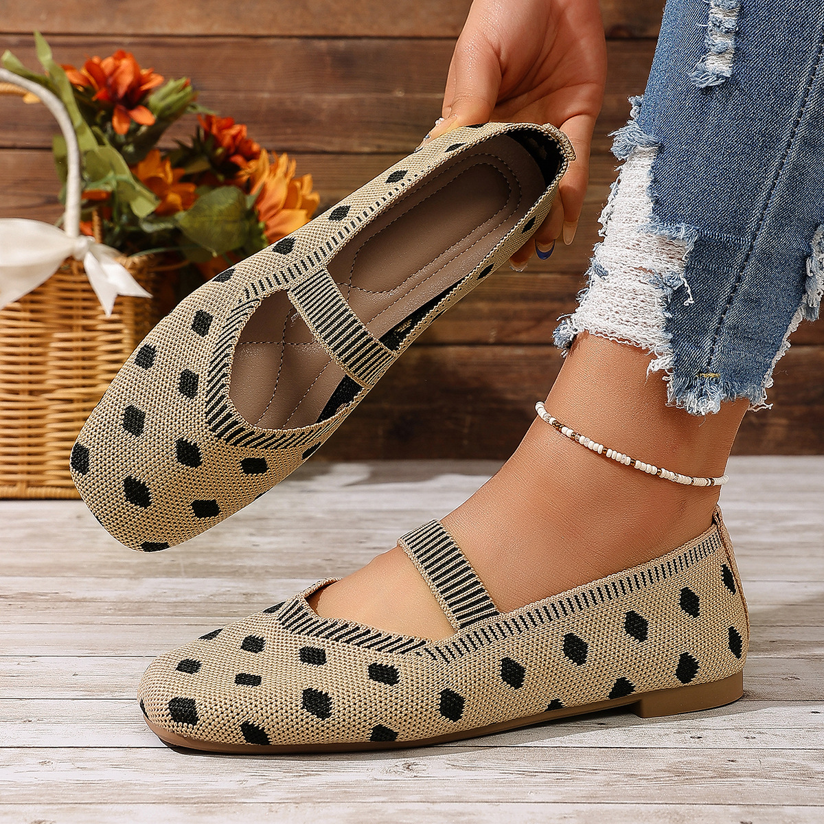 Women’s Polka Dot Mary Jane Flat Shoes