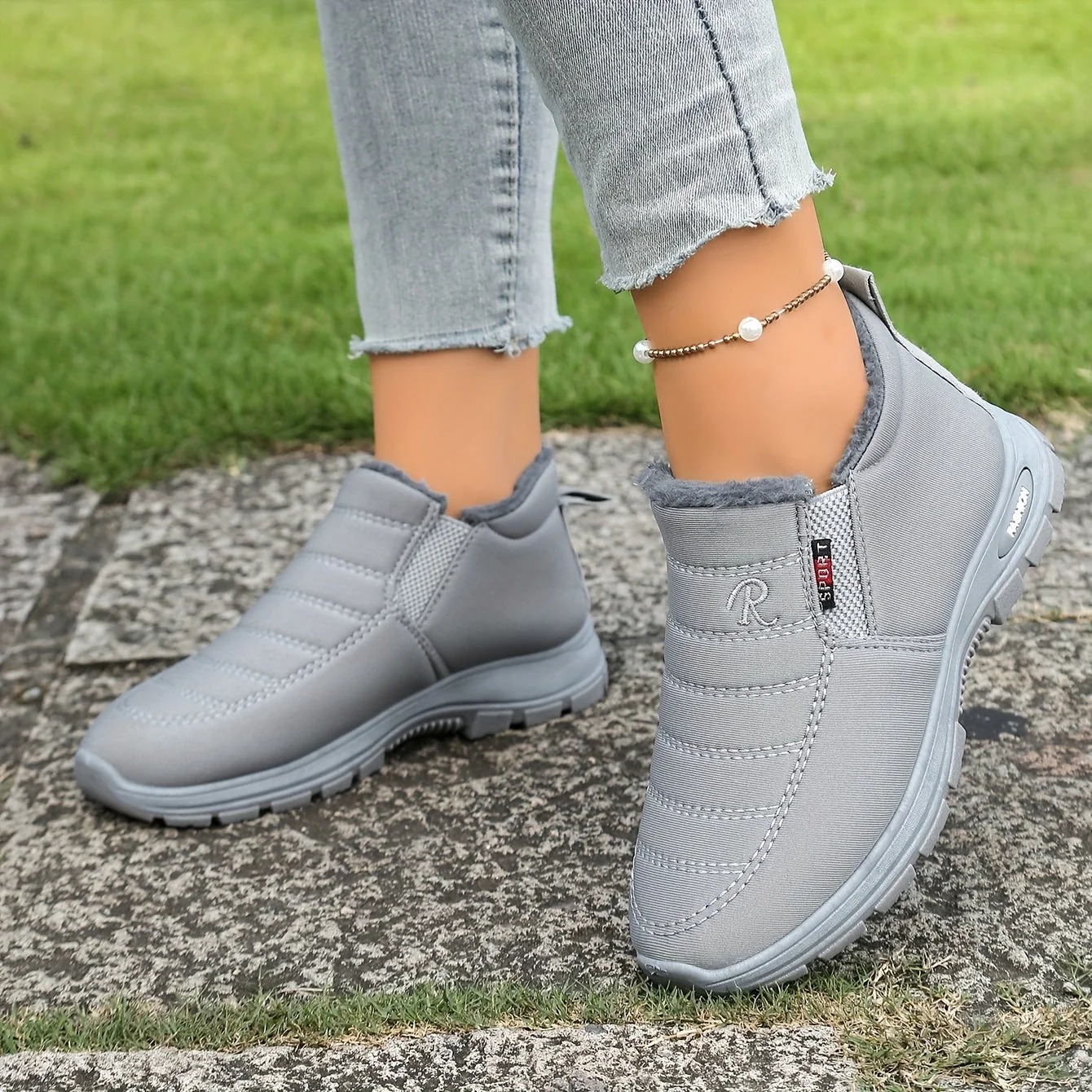 Unisex Fleece‑Lined Water‑Resistant Non‑Slip Winter Snow Boots Outdoor Boots