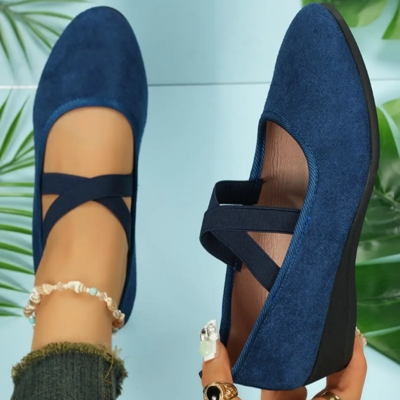 Faux Suede Closed-Toe Wedge shoes