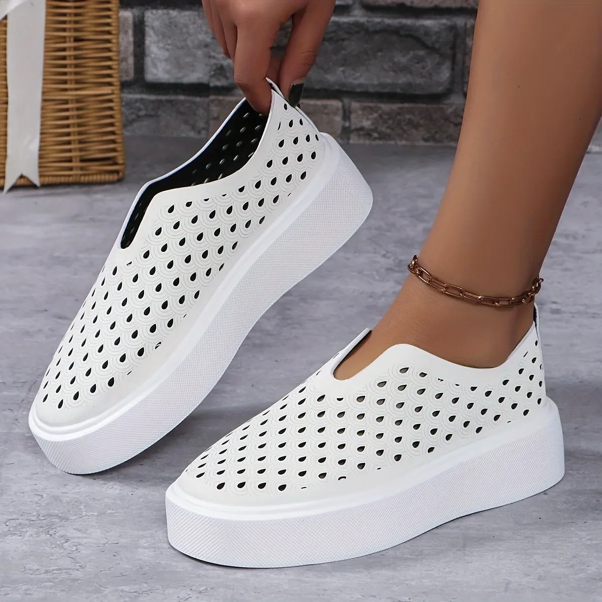 💖Last Day Promotion 60% OFF  - Women's Leather Thick Sole Orthopedic Shoes
