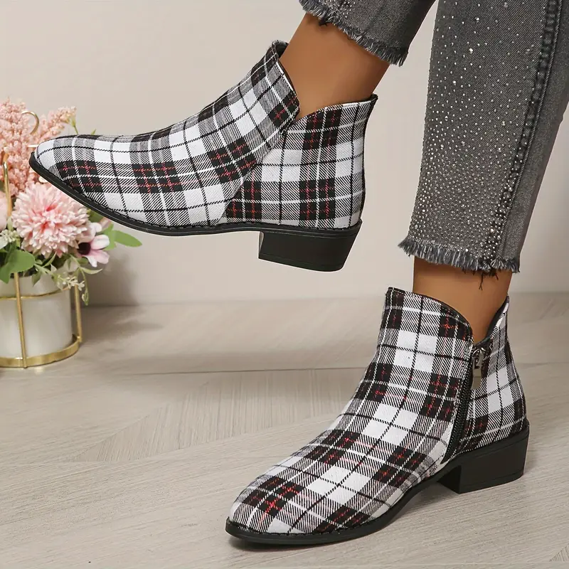 🔥Last Day Promotion 50% OFF  - Women's Stylish Retro High Heels